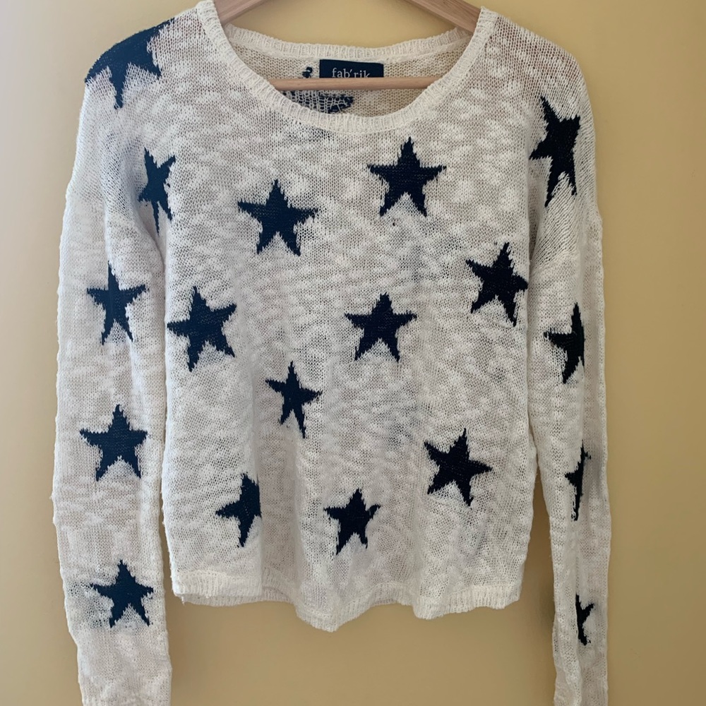 Fabrik size small sweater